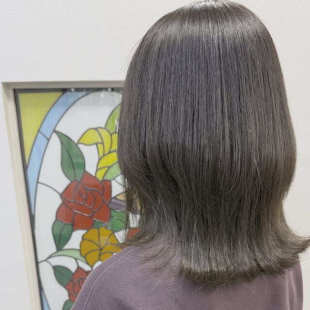#オリーブグレージュ 
#外国人風カラー #外国人風ハイライトカラー #アディグシーカラー #ファイバープレックス #電子トリートメント #フレンチカットグラン #小牧 #小牧市 #小牧美容室 #春日井