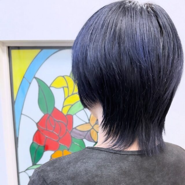 #ブルーブラック 
#小牧市 #小牧美容室 #春日井 #卒業おめでとう